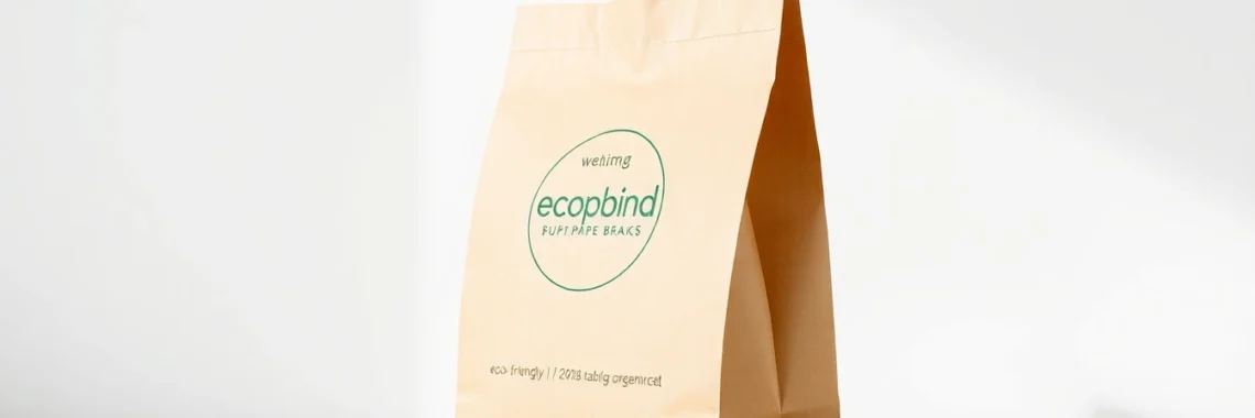 Eco-friendly torba papierowa being packed in a modern print shop for retail display,
